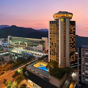 Shangri-La Shenzhen - Nearby Luohu Border, Outdoor Swimming Pool